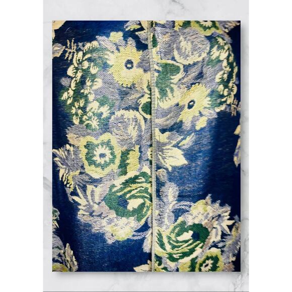 Reversible Jacquard Pashmina in Blue, Green, Yellow 66” x 27” - Picture 3 of 6